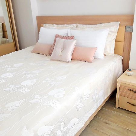 Light Apartment Center City Chisinau Luaran gambar