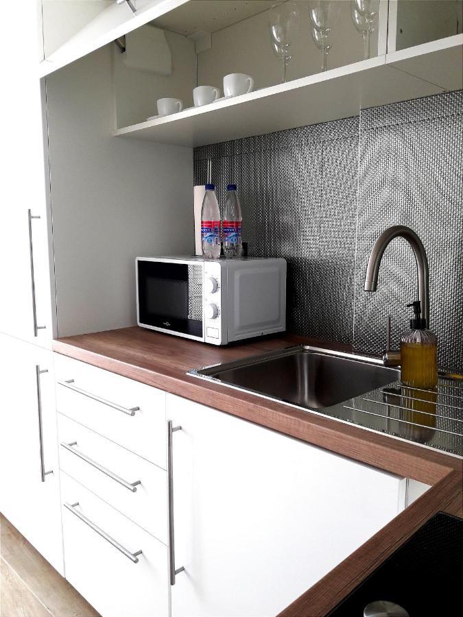 Light Apartment Center City Chisinau Luaran gambar