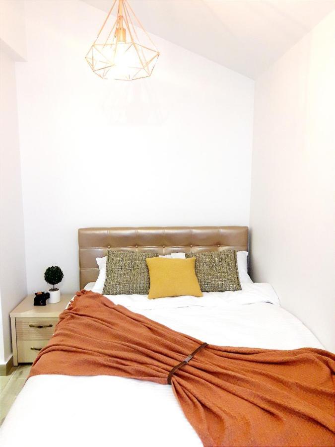 Light Apartment Center City Chisinau Luaran gambar
